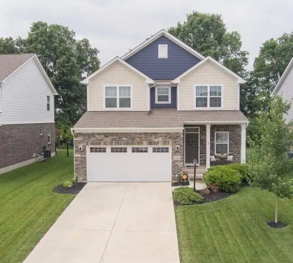 2225 Cold Stream Drive, Clearcreek Township, a home Lori Lyons helped close